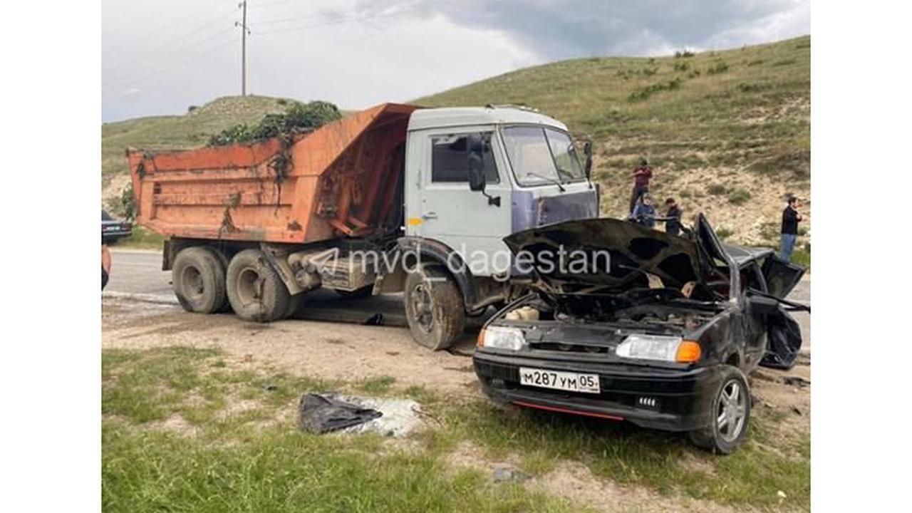В результате ДТП в Карабудахкентском районе 1 человек погиб и 1 пострадал
