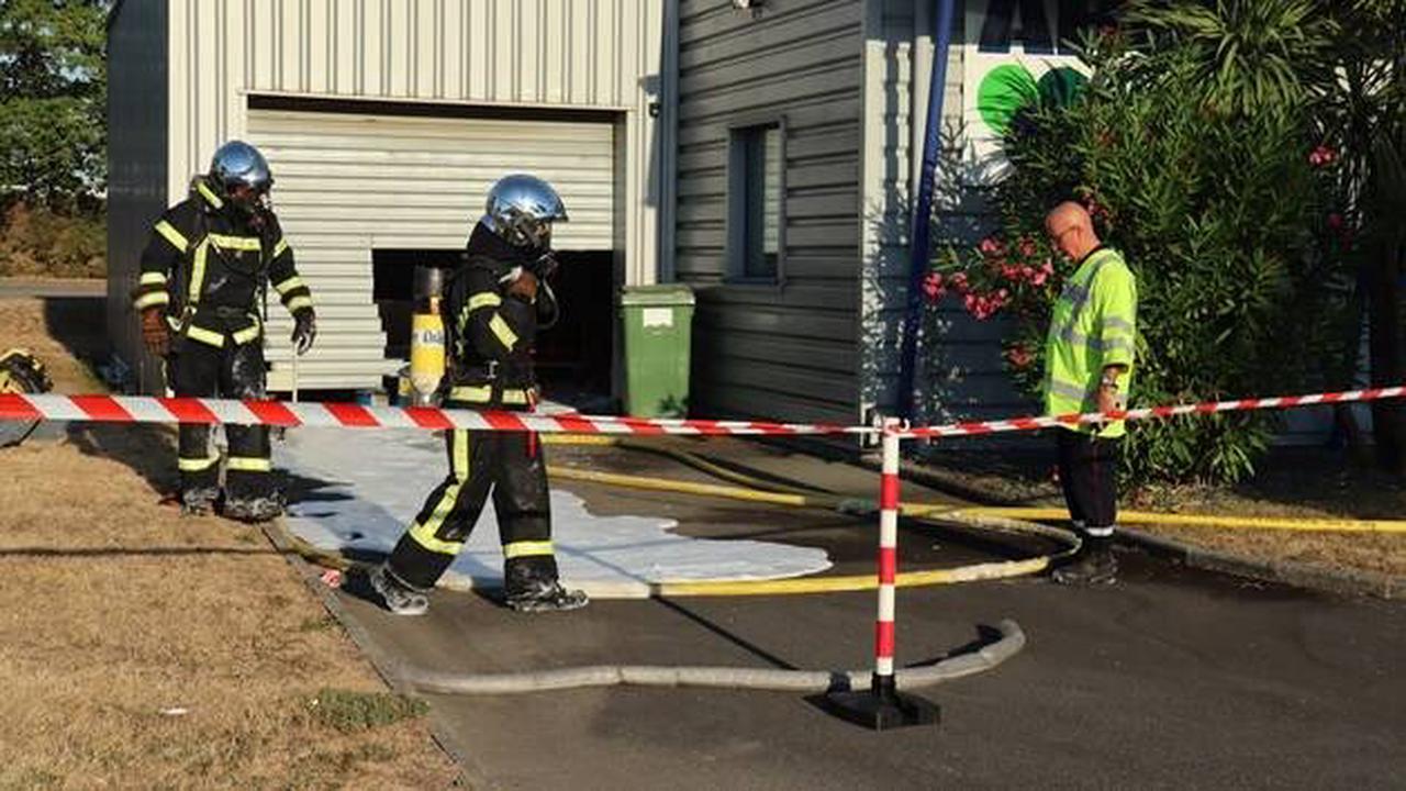 Feu dans une société de nettoyage à Auray : deux pompiers transportés à l’hôpital