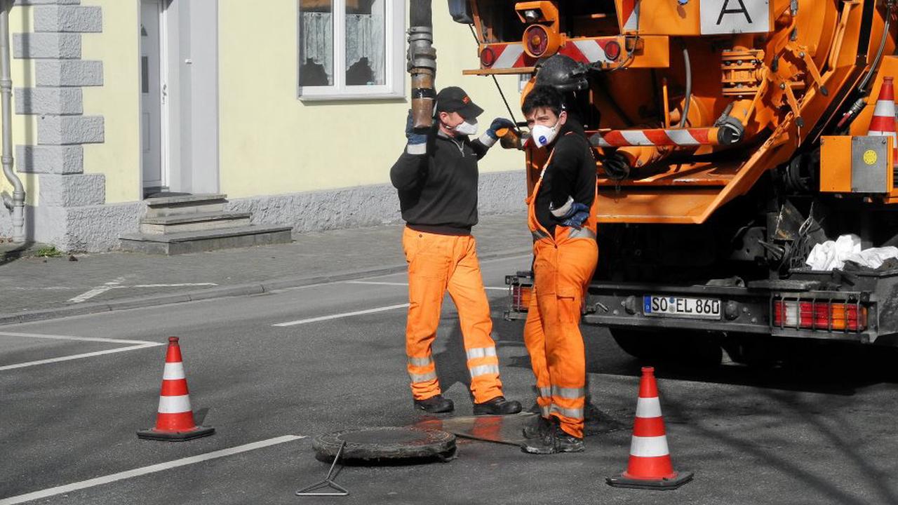 Kanalspülung: Stadt Fröndenberg warnt vor Gestank in Wohnung