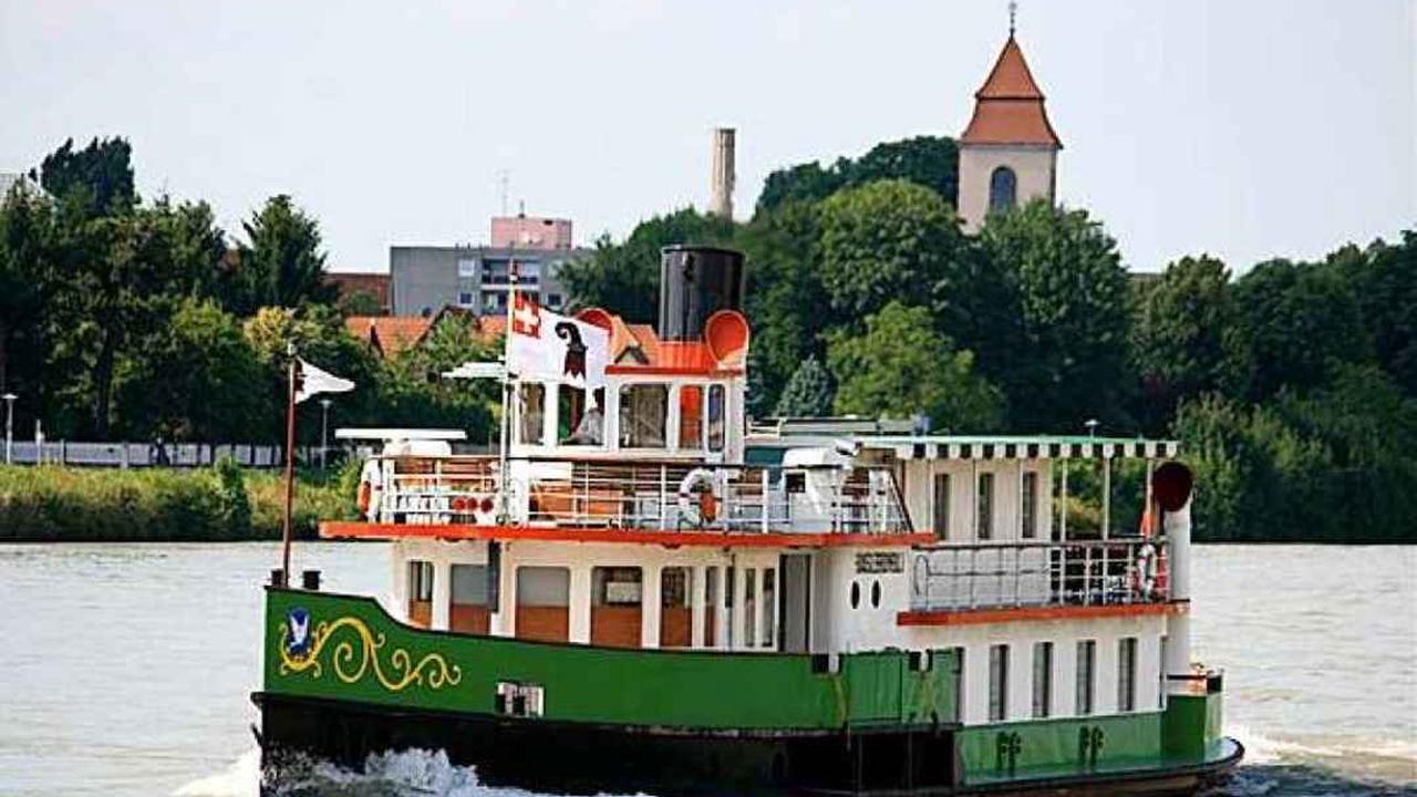 Basler Rheinschiffe werden in Weil am Rhein repariert