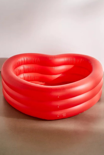 heart inflatable pool