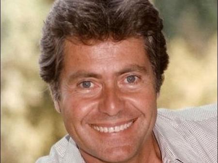 حسين فهمي يعترف قعدت في البيت بسبب عادل إمام ولا أتذكر عدد مرات زواجي Opera News