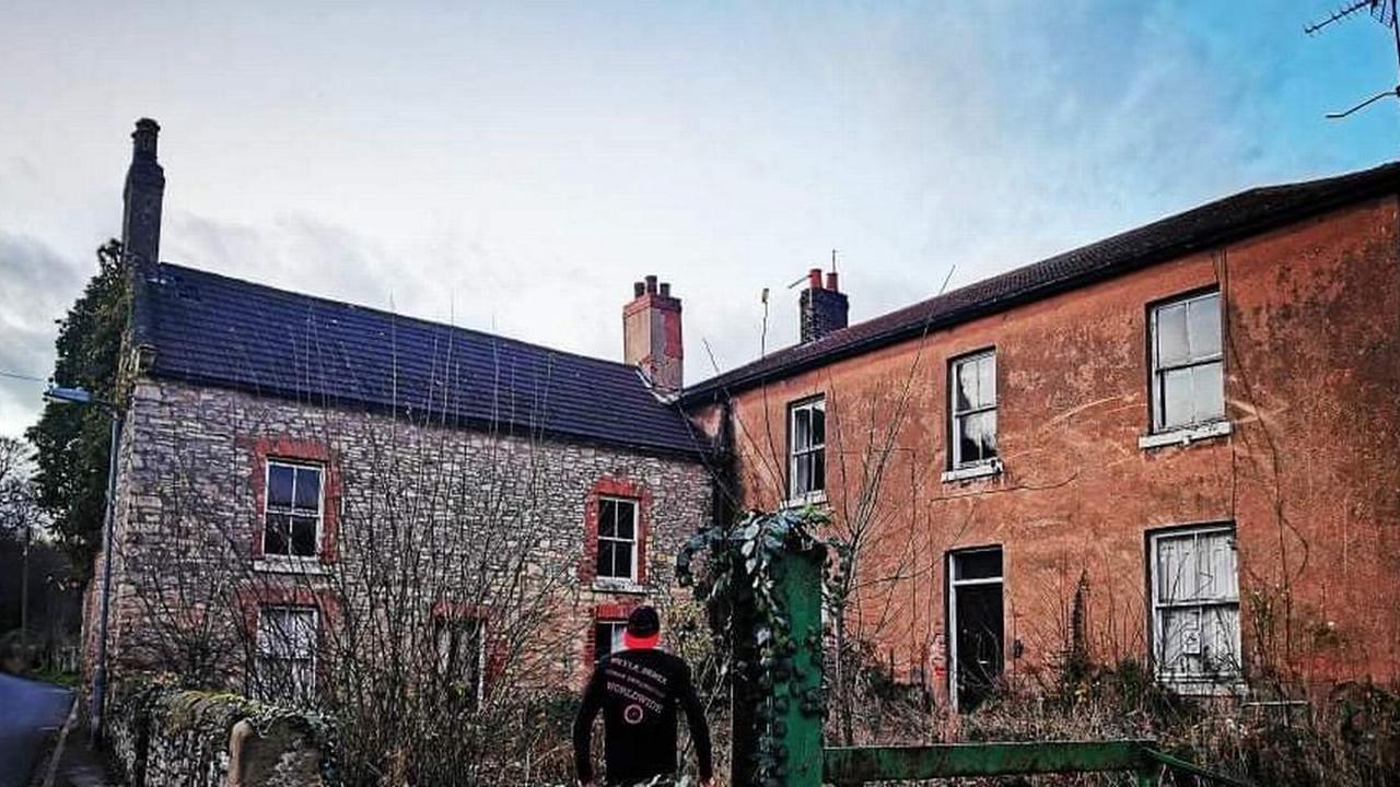 Urban explorer shares photos from inside Yorkshire farmhouse 'frozen in time'
