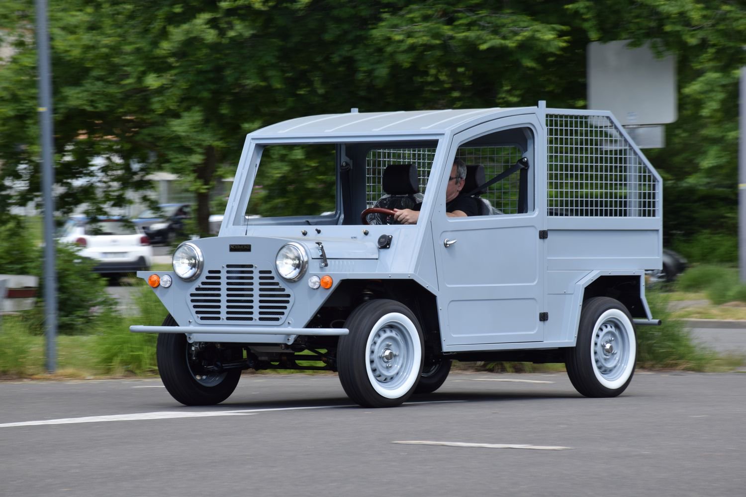 Deux Sevres La Voiture Electrique Nosmoke A Seduit Le Magazine Challenges Opera News