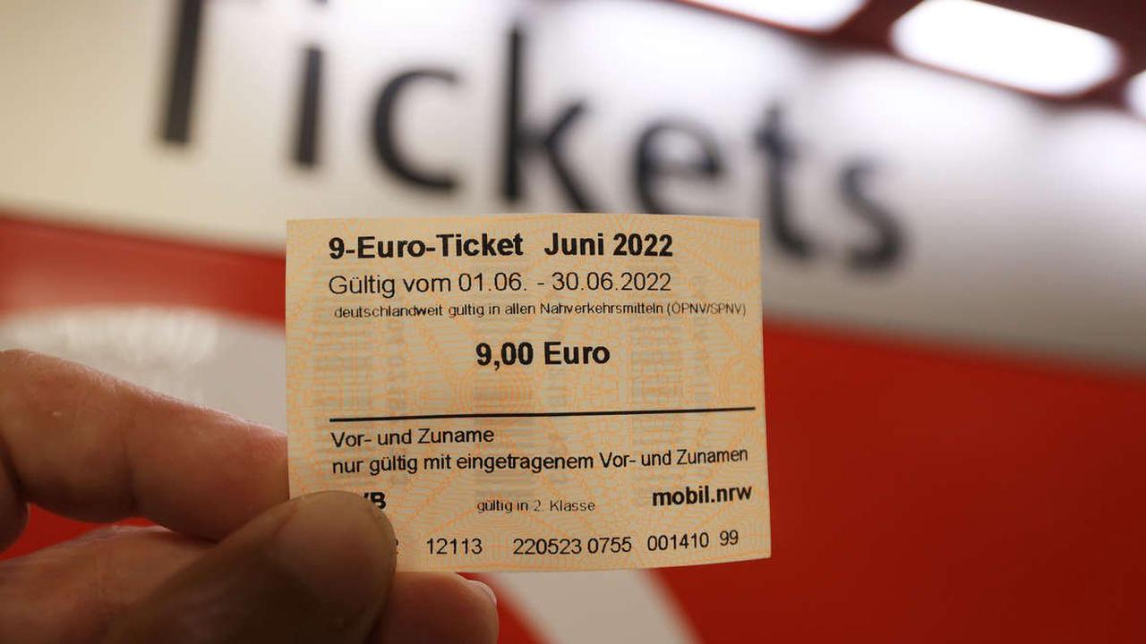 Riesen-Ansturm auf 9-Euro-Ticket: Bahn verkauft binnen weniger Stunden hunderttausende Tickets
