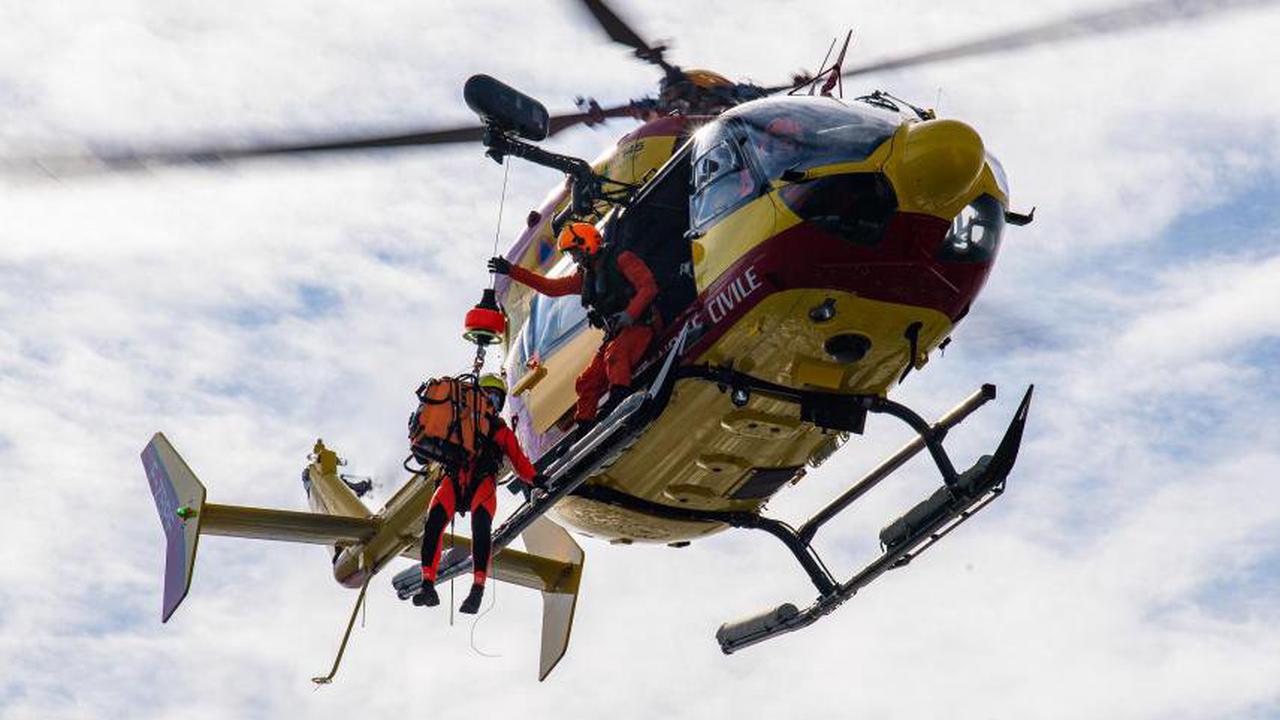Deux personnes âgées secourues par hélicoptère à la plage de Veulettes-sur-Mer