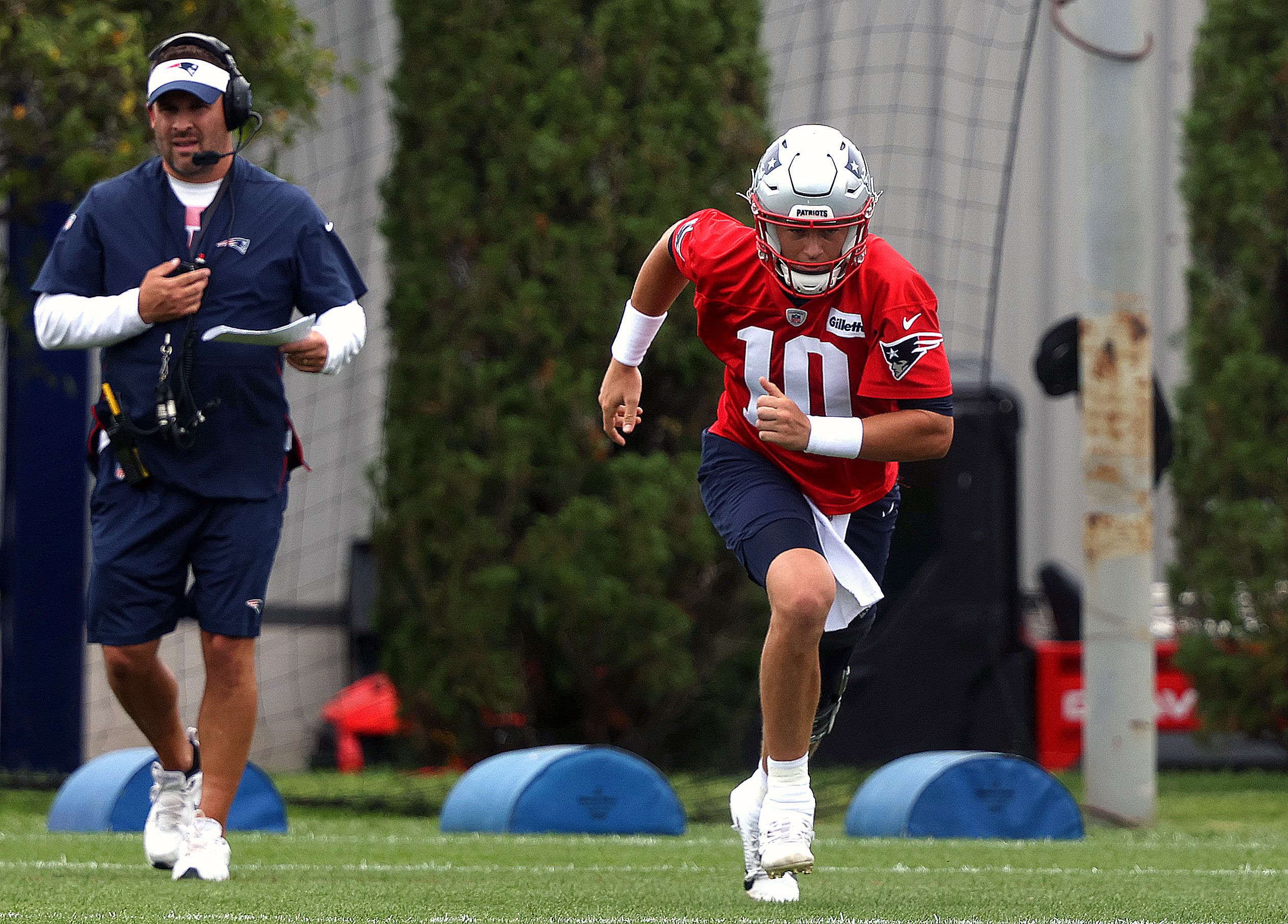 Drew Brees Rodney Harrison Support Patriots Decision To Start Mac Jones Opera News