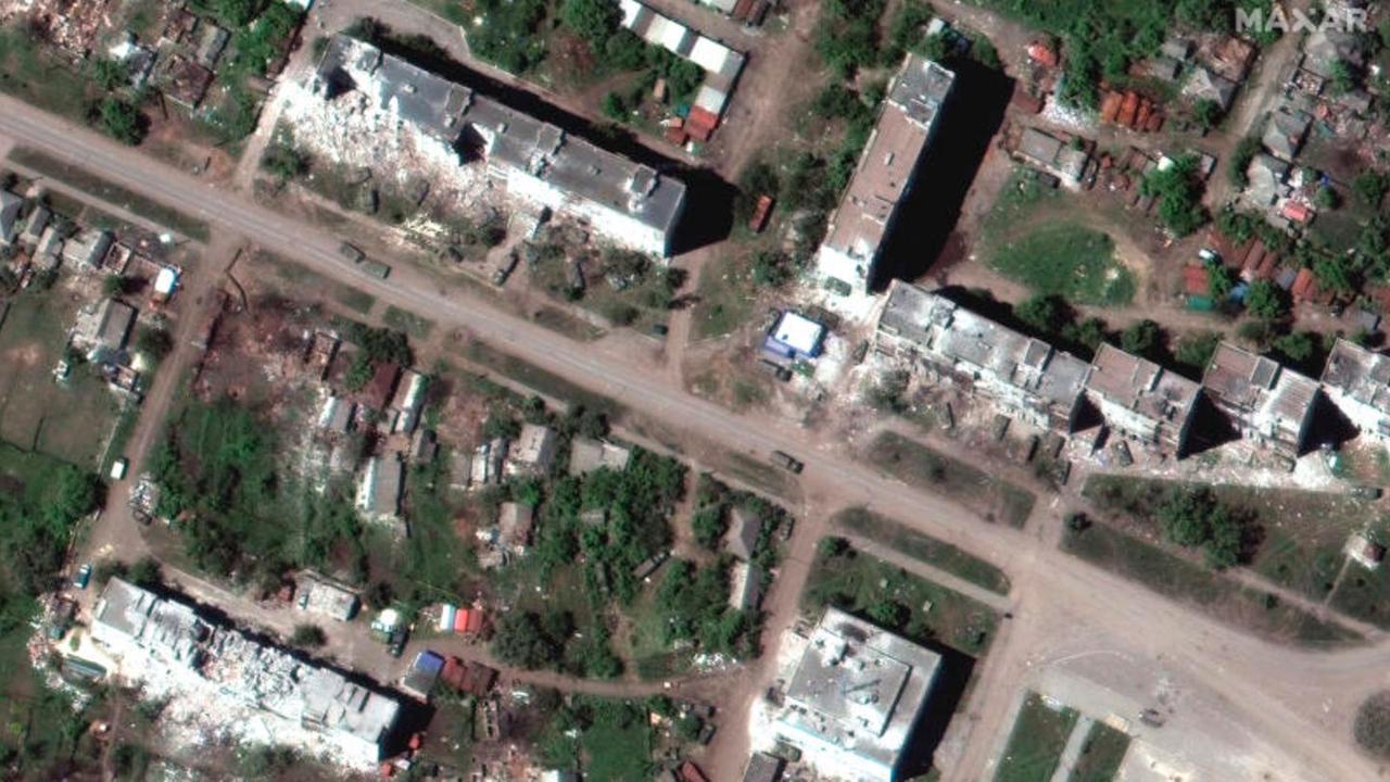 "Moskau setzt ein Maximum an Artillerie und Reserven ein": Selenskyj schildert schwierige Lage im Donbass