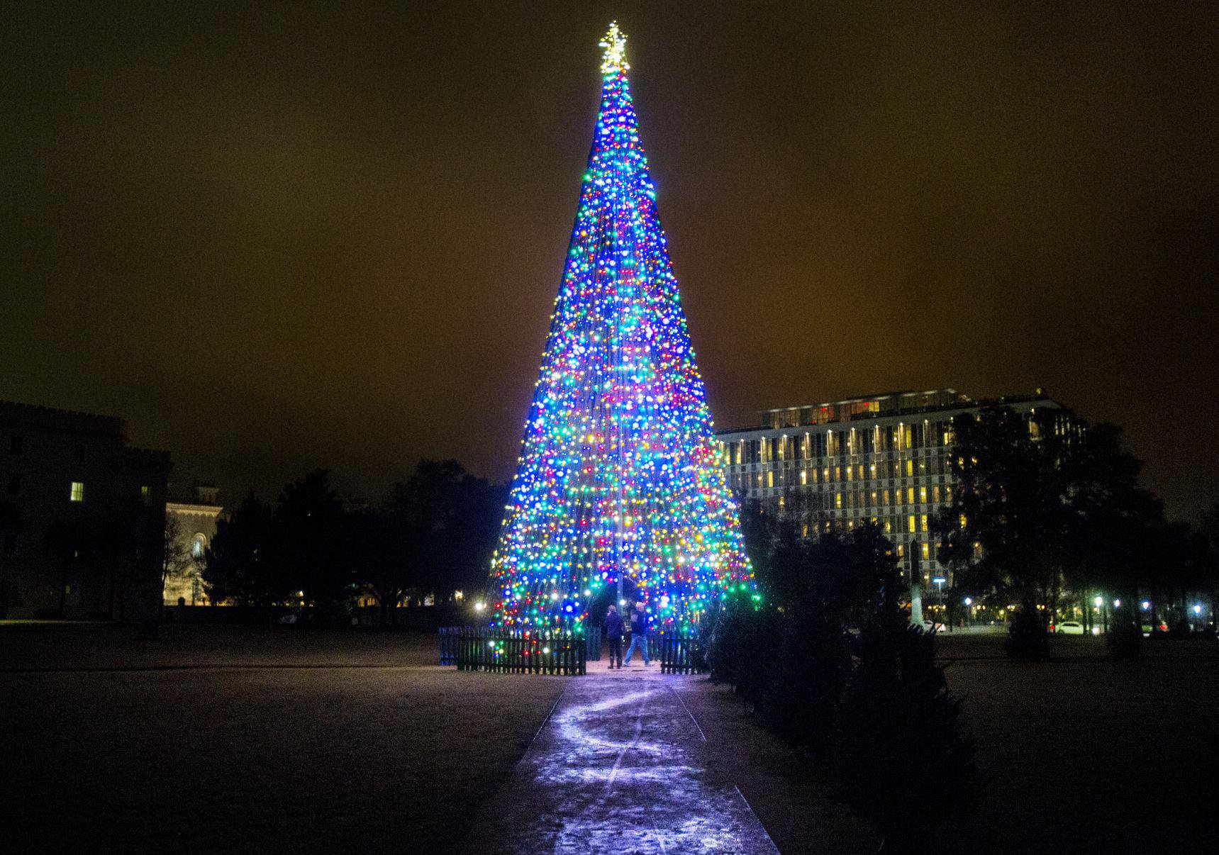 Conifer Christmas Parade 2022 A Festival For All Ages In Conifer: Many Turn Out For Annual Parade, Music,  Kids Activities And Holiday Joy - Opera News