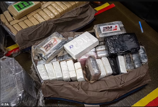 Police find cocaine worth ?78 million after responding to reports of a theft from a lorry (photos)