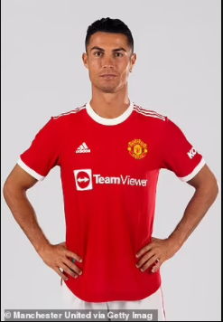  Manchester United release first photos of Cristiano Ronaldo in new home jersey after his return to the club 