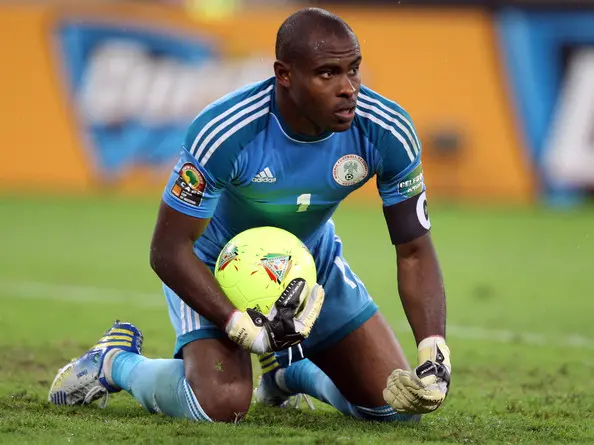 AFCON Qualifiers: Vincent Enyeama Joins Super Eagles In Training