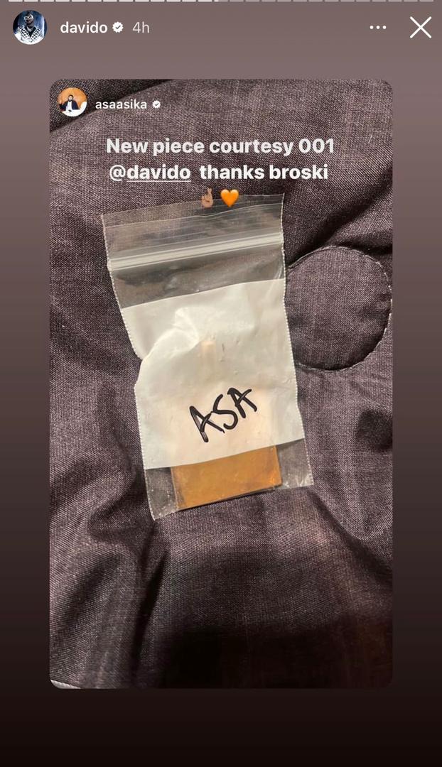 Singer Davido gifts his entire crew 