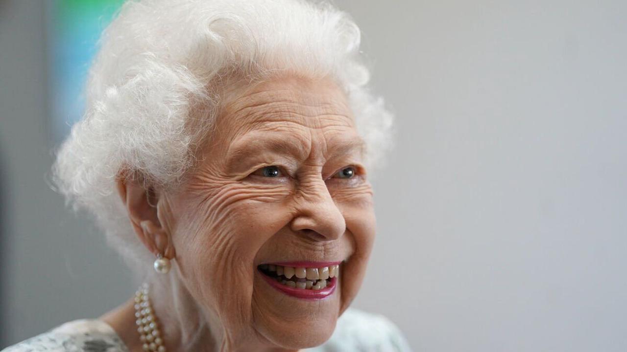 Queen to invite new PM for weekend at Balmoral in September
