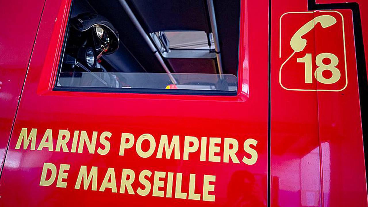 Marseille : feu de détritus dans un campement de Roms à proximité du jardin de la Colline Puget