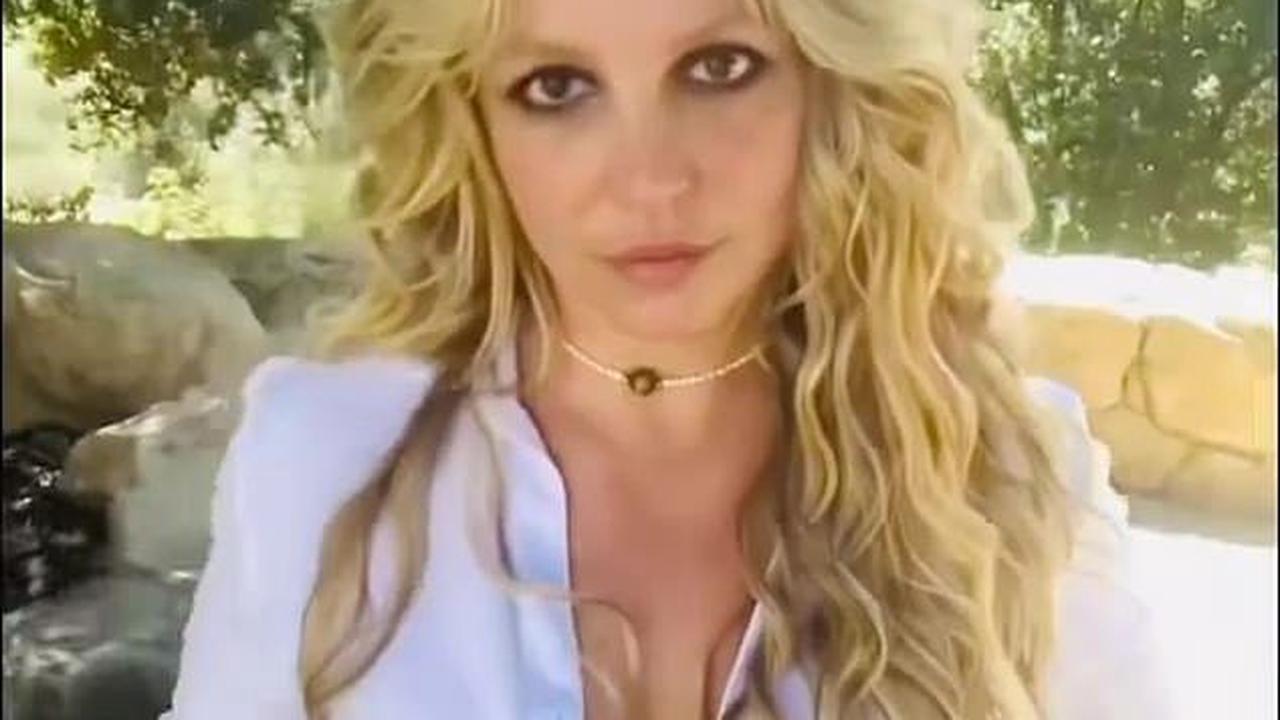 Britney Spears says she should have 'slapped' sister Jamie Lynn and mother Lynne Spears 'right across your f***ing faces': Family feud intensifies ahead of sister's controversial memoir