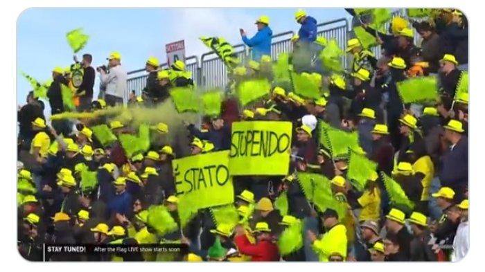 Fans Valentino Rossi di Sirkuit Misano.