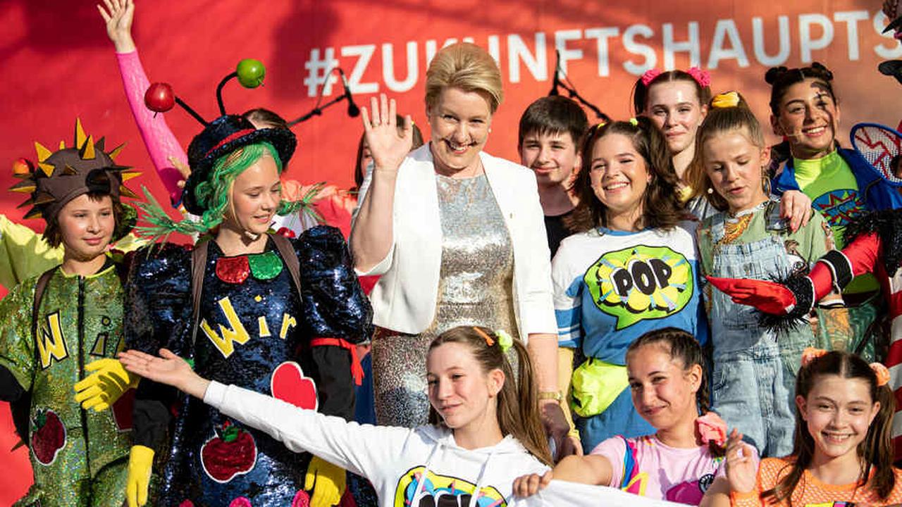 Große Sause mit Tausenden Gästen: Franziska Giffey feiert "Zukunftshaupstadt"