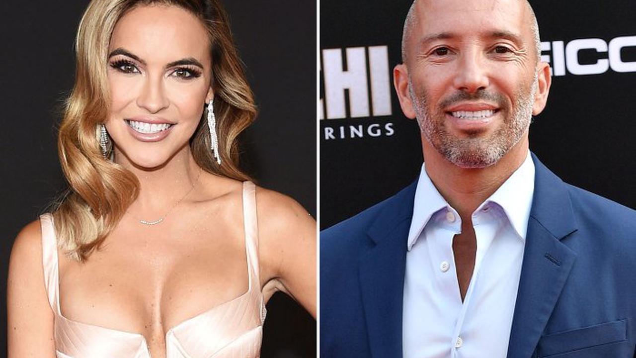 Selling Sunset’s Chrishell Stause Shares Empowering New Year’s Message After Jason Oppenheim Split: ‘Manifest Everything’