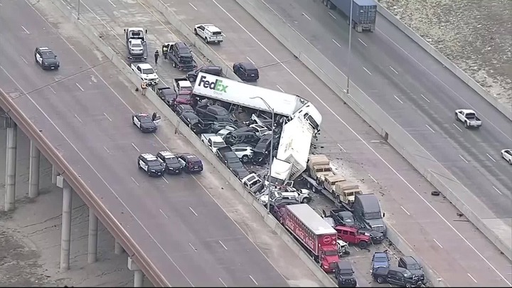 Six killed and 65 injured in 133 vehicle pileup crash in Texas (photos)