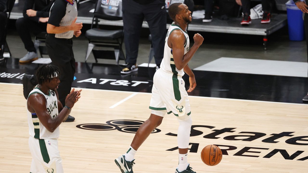 With Or Without Giannis Antetokounmpo Khris Middleton Has Established Himself As Bucks Closer Opera News