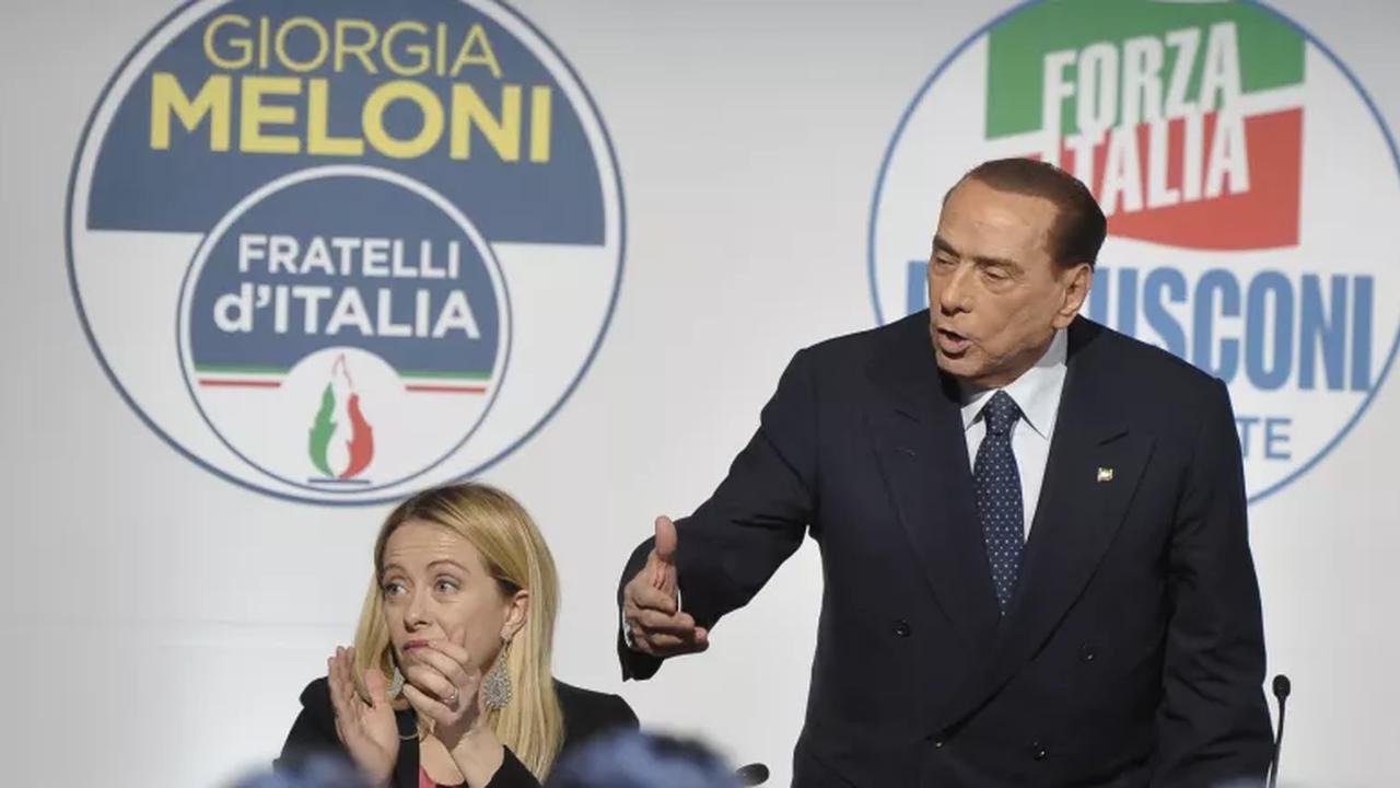 Italie: en campagne législative, la droite plébiscite le régime présidentiel