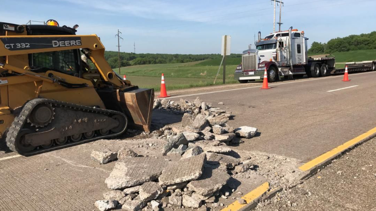 Highway Roads Buckle From High Heat in Nebraska
