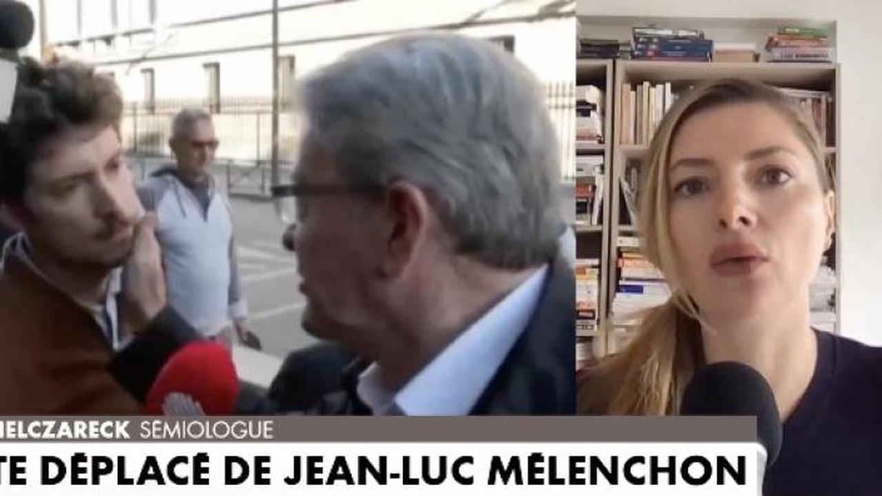 Elodie Mielczareck, spécialiste en décryptage de la communication politique, analyse le geste de Jean-Luc Mélenchon sur le visage de Paul Gasnier, journaliste de "Quotidien"