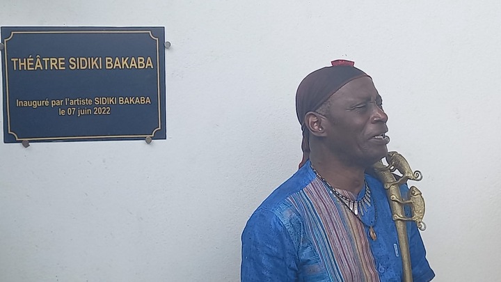 Culture: Les images de la visite de Sidiki Bakaba à Abobo-derrière rails, un théâtre porte son nom