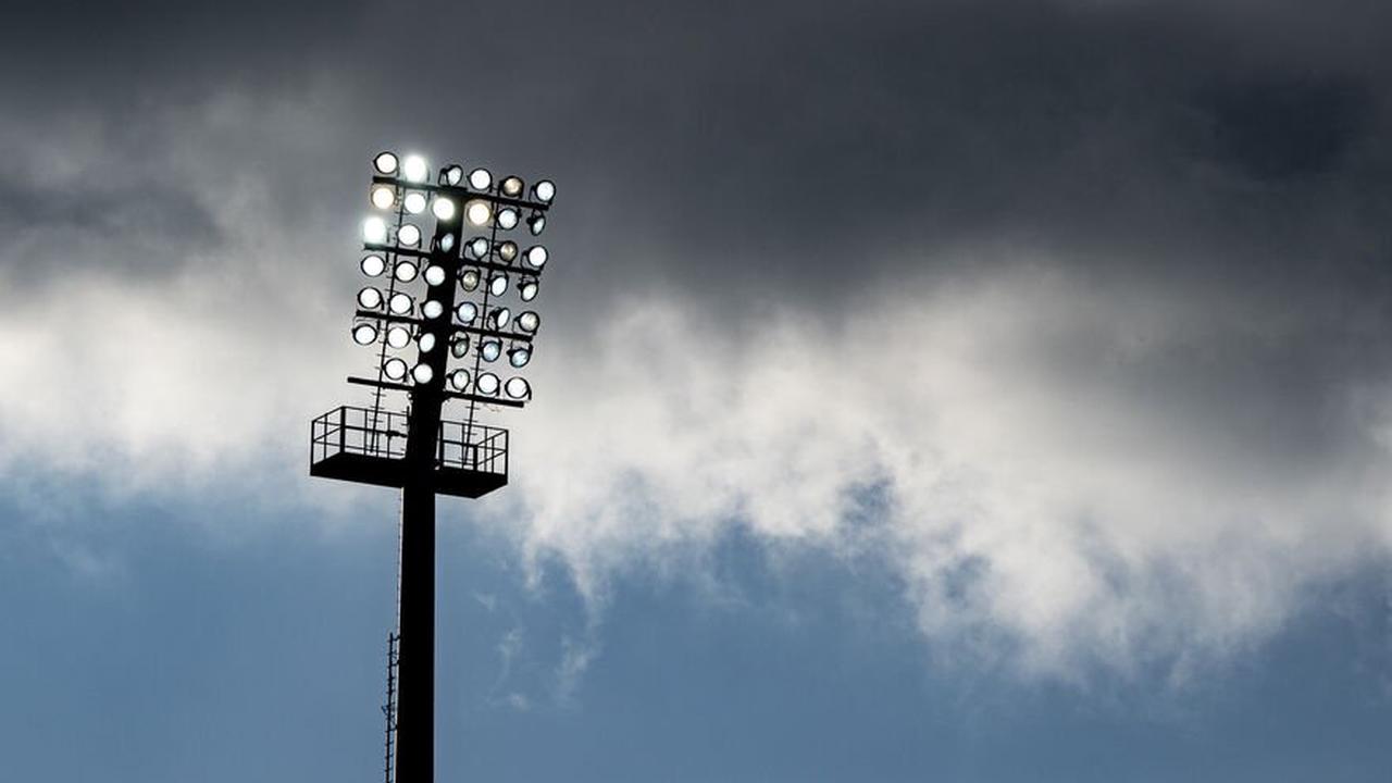 Künftig kicken die Fußballer in Görisried unter LED-Flutlicht