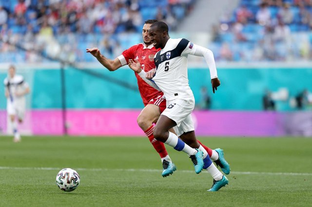 Glen Kamara Shines Again For Finland Despite 1 0 Loss In Russia As Rangers Midfielder S Valuation Soars Opera News