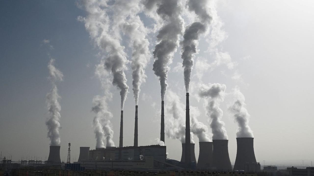 La Chine promet une croissance régulière des énergies vertes alors que l'Europe revient au charbon