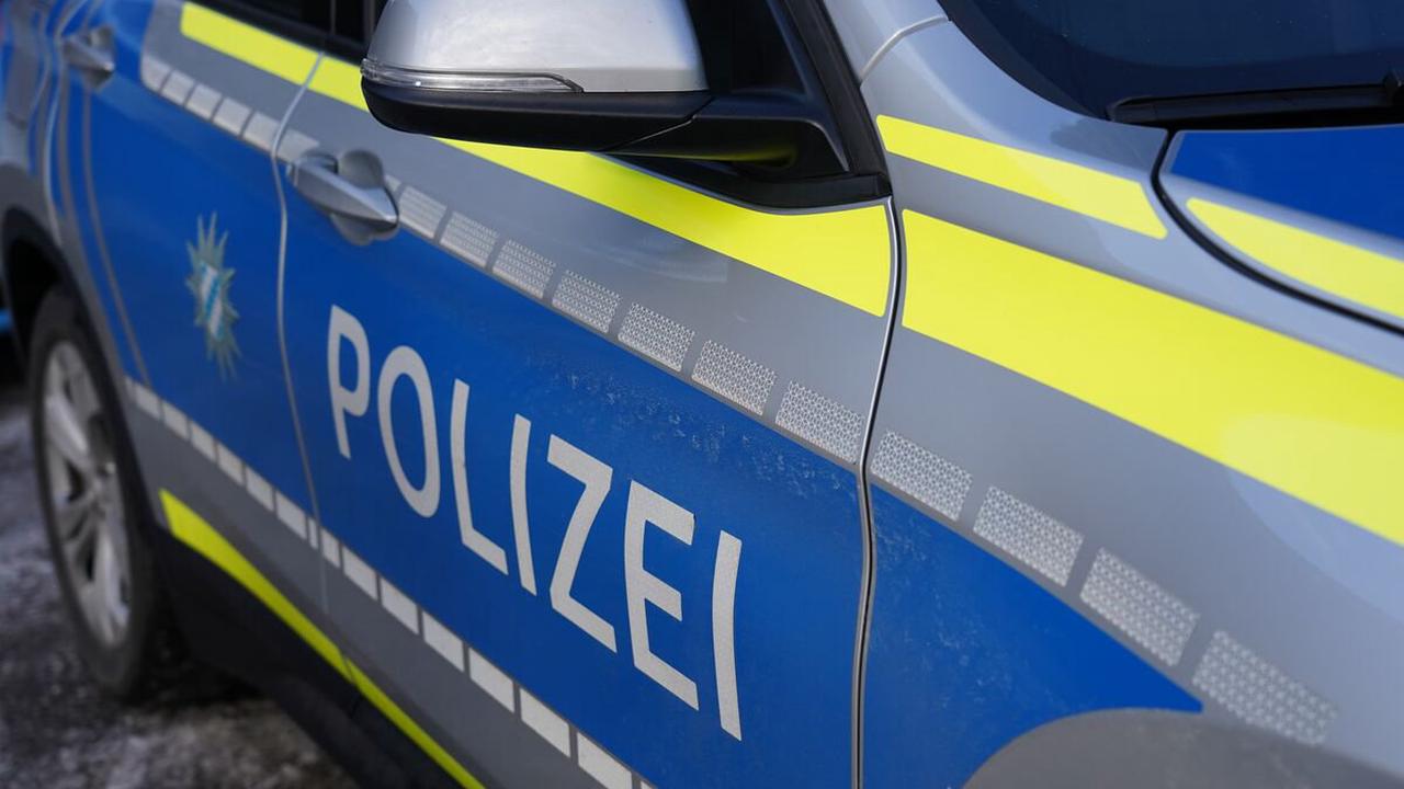 Polizei warnt: Gefakte Polizei-Kontrollen: Betrüger halten Autos an und kontrollieren "Maskenpflicht" - Ravensburg