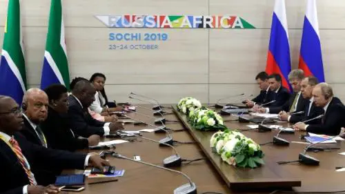 10242019114506-g30n1r5ddx-bilder-vom-ersten-afrika-gipfel-in-sotschi-werden-44-staats-und-regierungschefs-vom-afrikanischen-kontinent-erwartet-