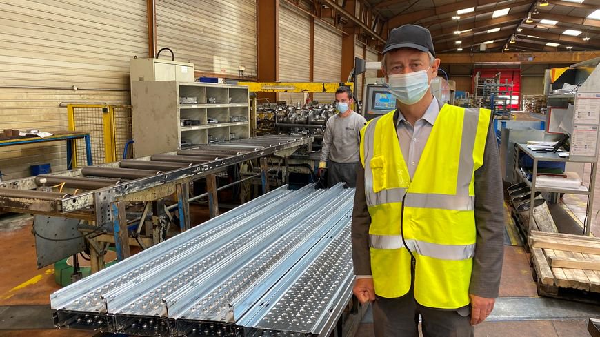 La Nouvelle Eco Les Plateaux D Echafaudage De Notre Dame De Paris Fabriques A La Creche Par Le Groupe Deya Opera News