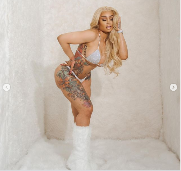 Blac Chyna flaunts her bikini body in new sexy photos?