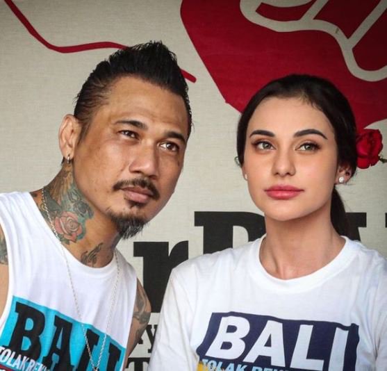 seleb ini dulunya pernah jadi jurnalis © berbagai sumber