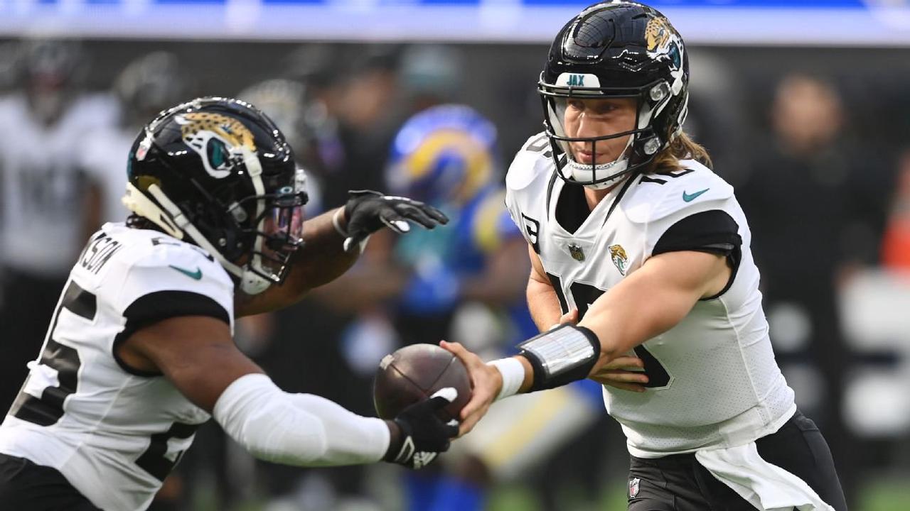 Trevor Lawrence lobbies for James Robinson after recent benchings, tells Jaguars coaches: 'He's got to be in the game'