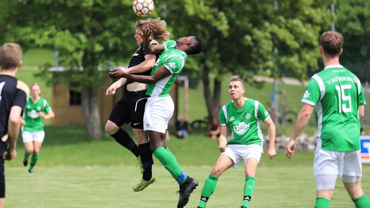 Fußball-Bildergalerie: TSV Altusried gewinnt im letzten Heimspiel gegen den TV Bad Grönenbach II - Altusried