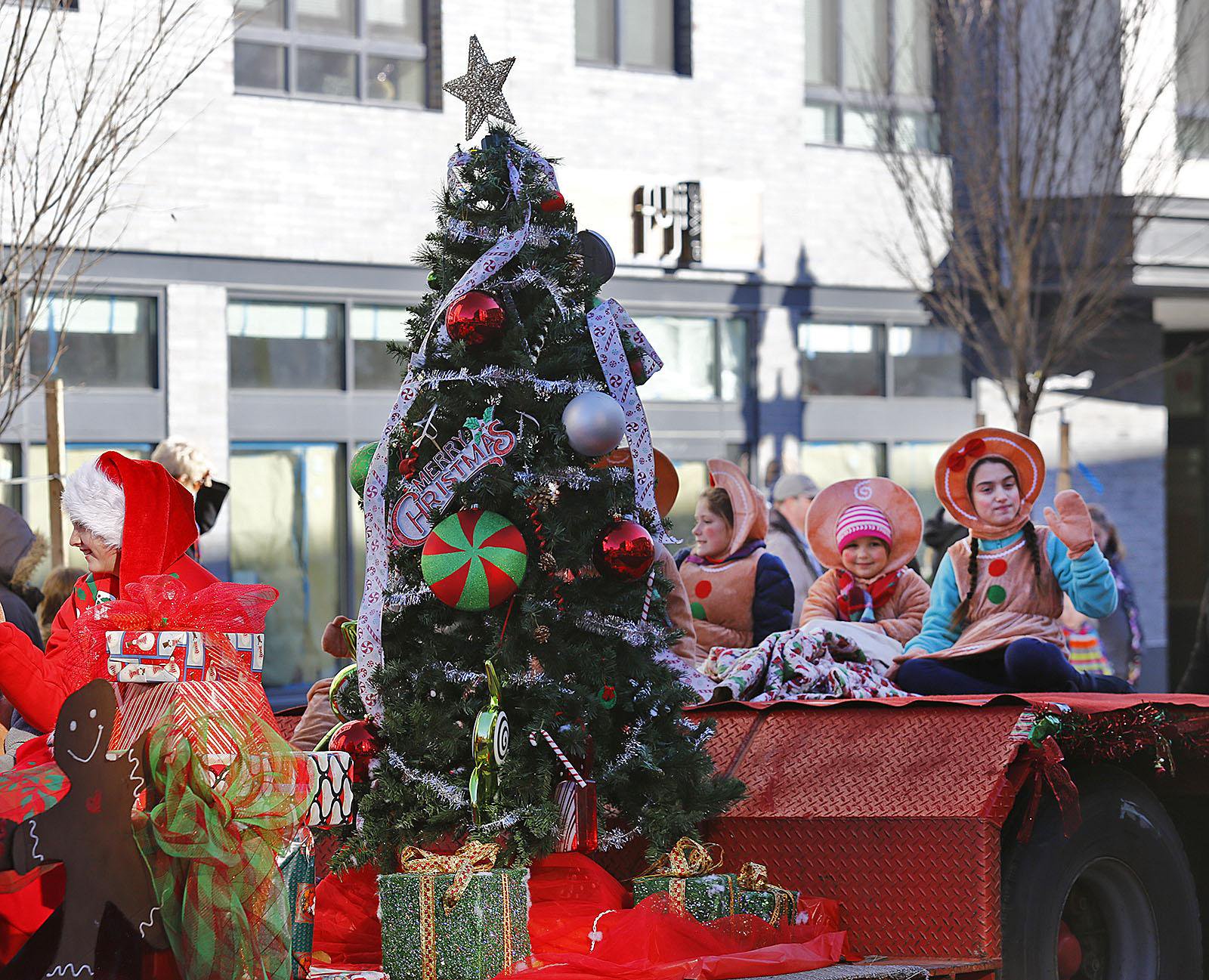 Quincy Christmas Parade 2022 Adress The 68Th Annual Christmas Parade In Quincy Returns After A Hiatus Due To  Covid-19 - Opera News