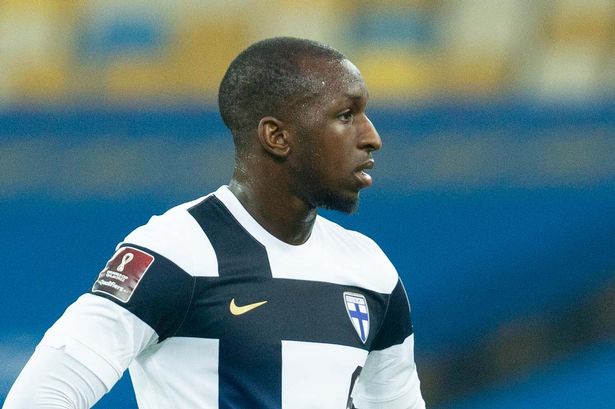 Glen Kamara Solidarity Sees Rangers Midfielder Subject To Sickening Online Abuse Opera News
