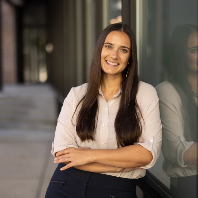 Mallika Mitra, expert in Investing, banking, cryptocurrency, credit cards, debt relief, and Contributing Editor at Money