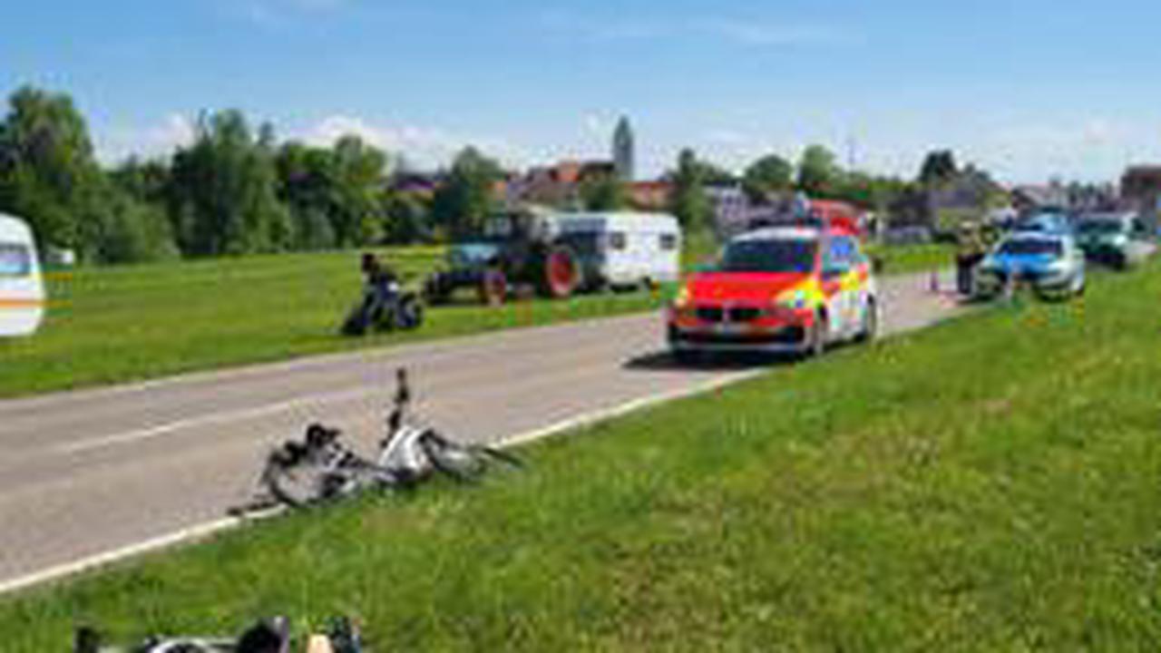 Reisebus kollidiert mit einem Motorradfahrer im Harz - Rettungshubschrauber im Einsatz