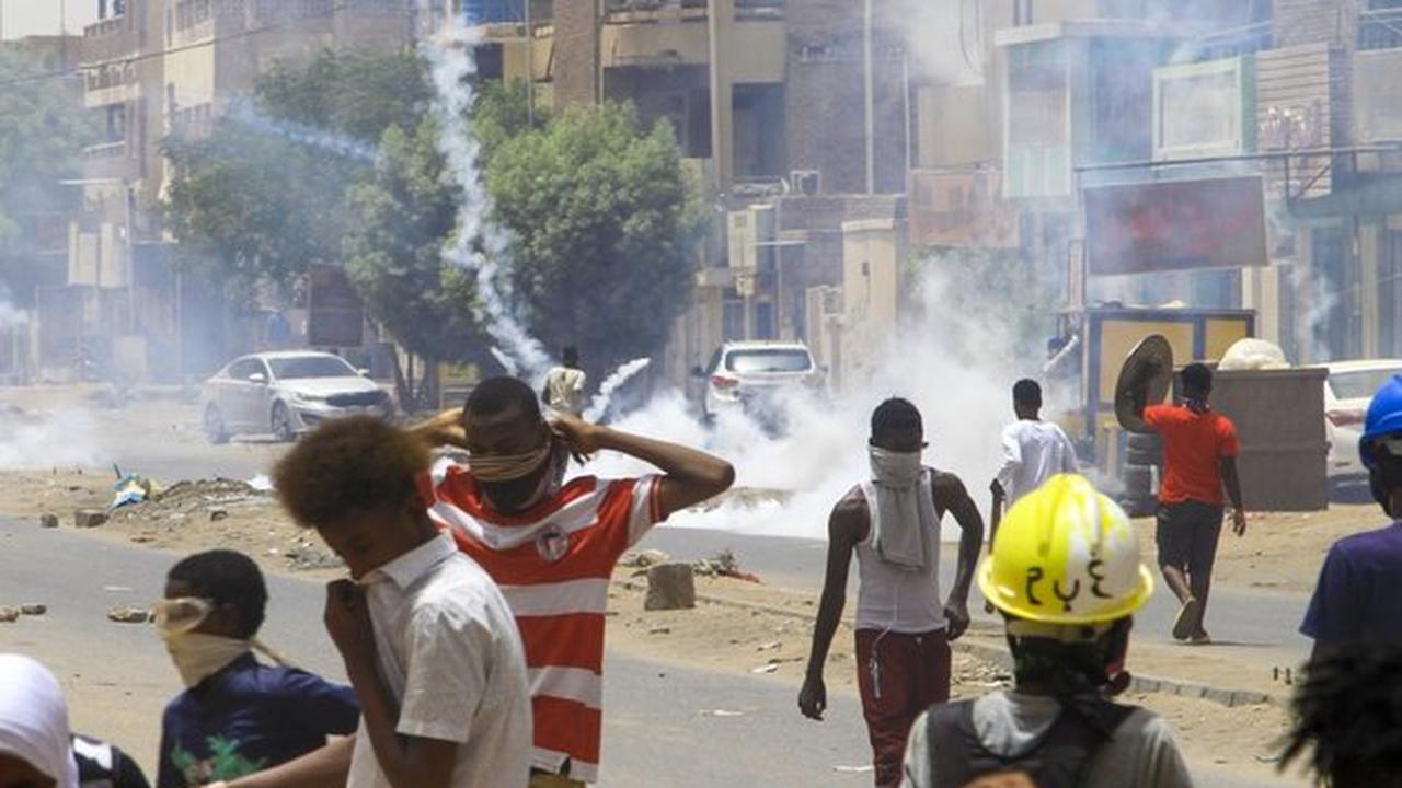 One Killed in Renewed Anti-coup Protests in Sudan