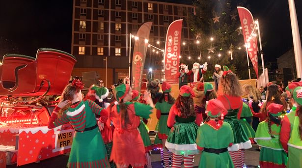 Swansea Christmas Parade 2022 Swansea's Christmas Parade And Waterfront Winterland Returning For 2021 -  Opera News