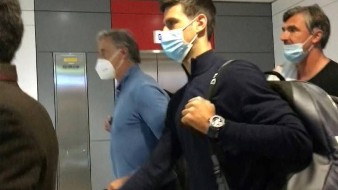 Novak Djokovic rentre chez lui après son expulsion d'Australie
