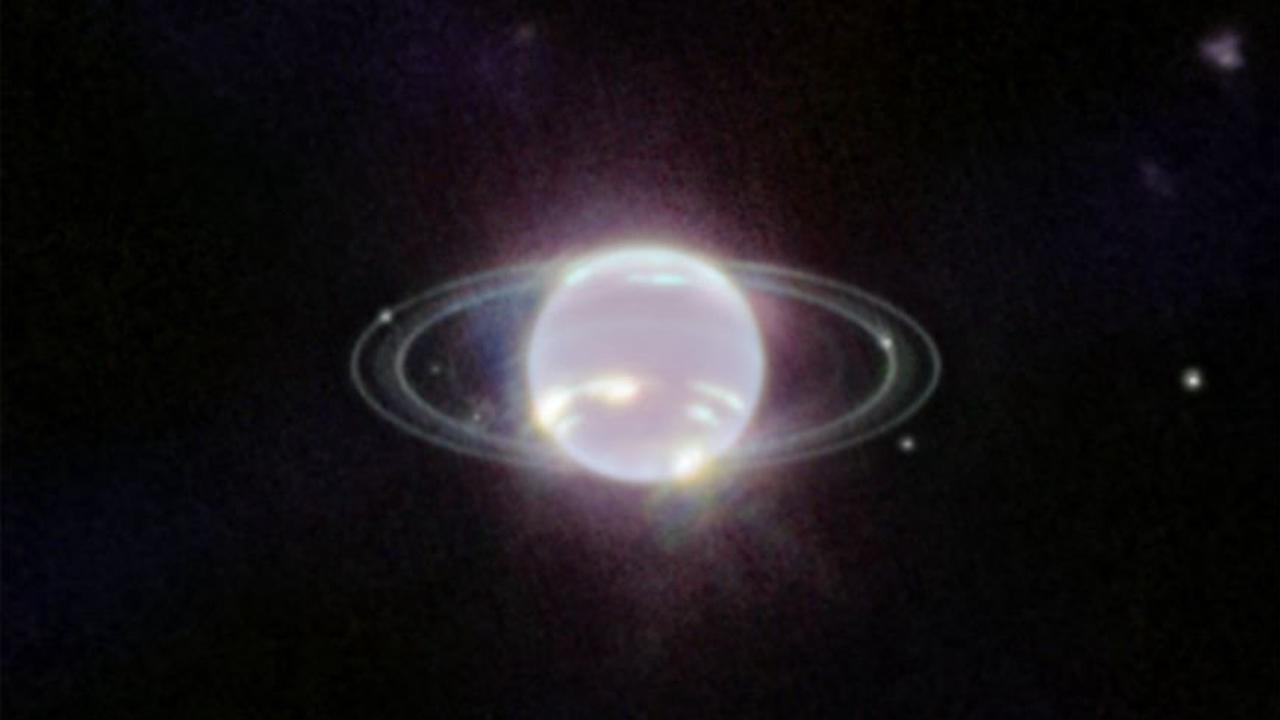 Tout comme Saturne, Neptune est dotée d'anneaux