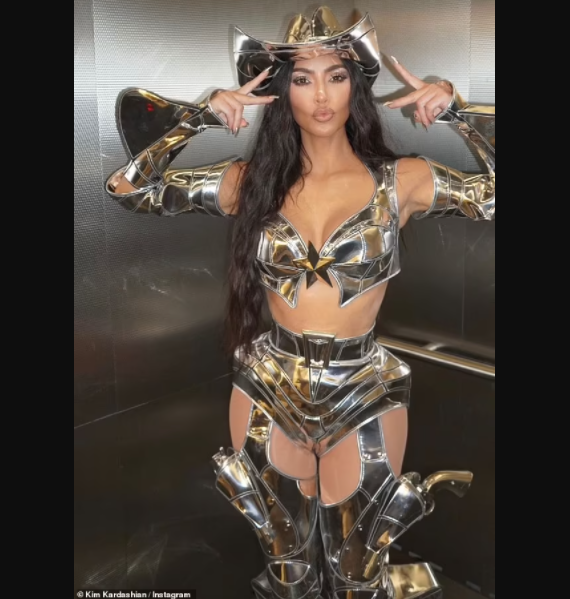 Kim Kardashian stuns in metallic 