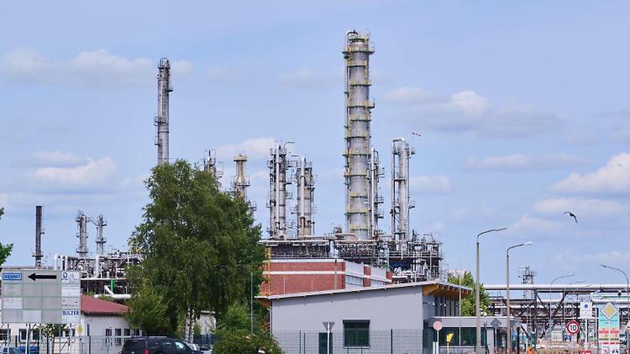 Große Kundgebung in Schwedt für Raffinerie: Habeck erwartet