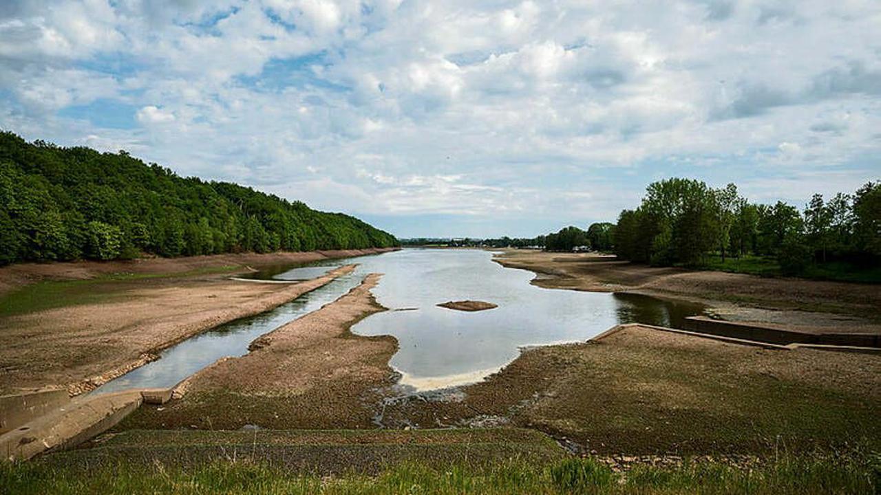 Wasserknappheit! Erste Kreise in Sachsen planen Entnahmeverbote